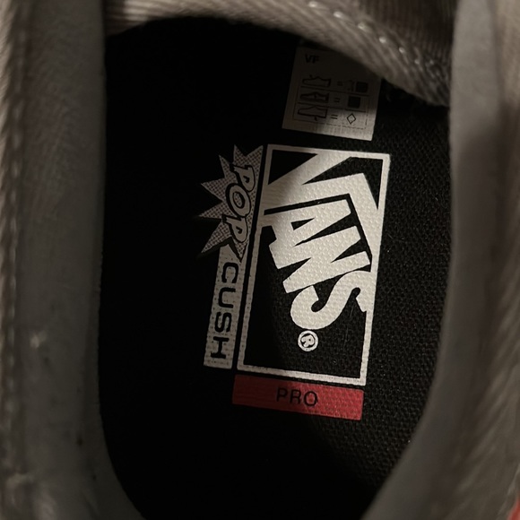 Vans - Picture 5 of 5